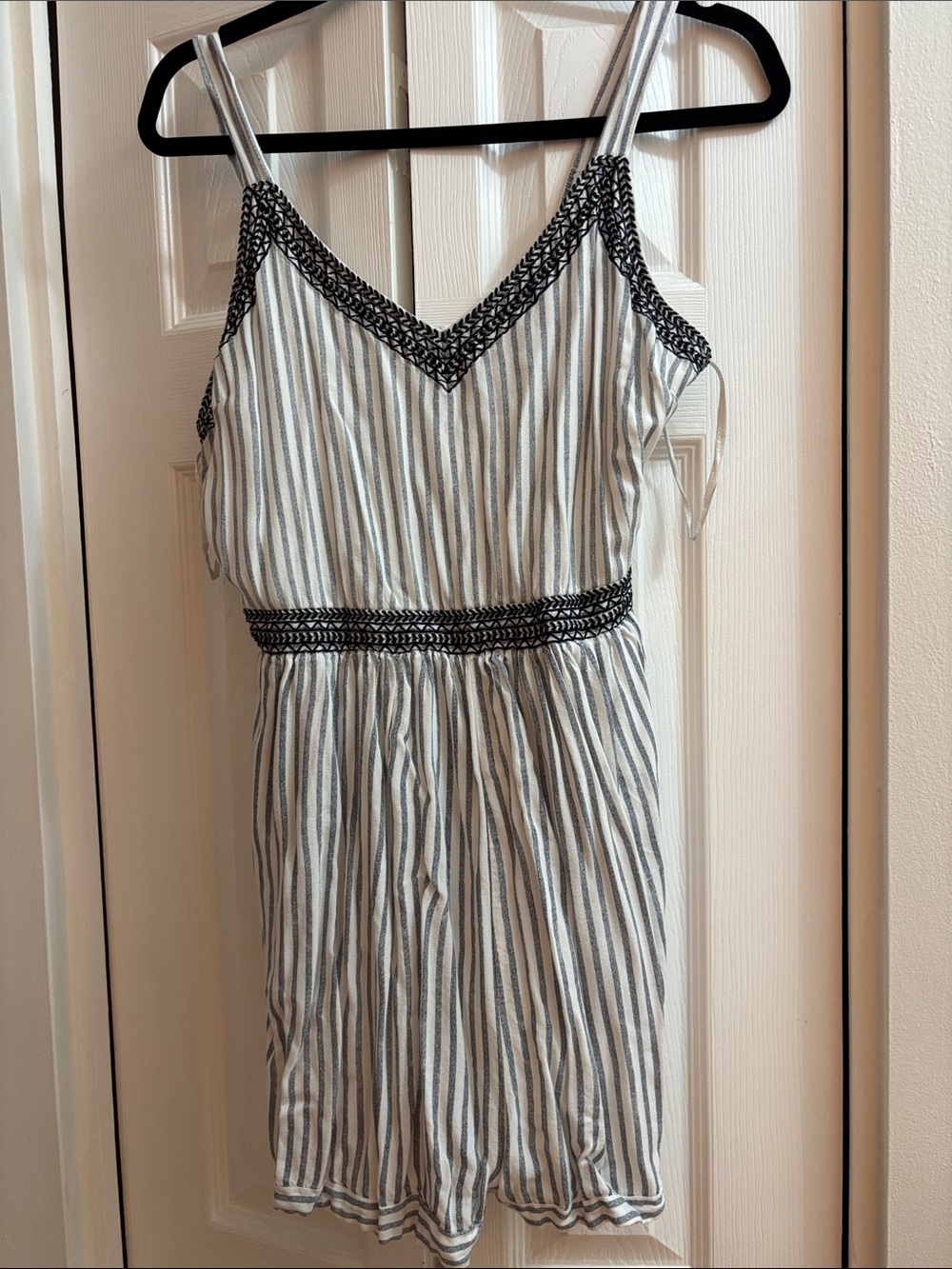 Striped V-Neck Spaghetti Strap Romper in White and Blue